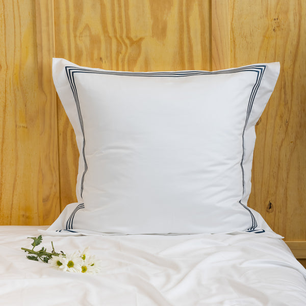 Five Star, Euro Sham, White/Navy