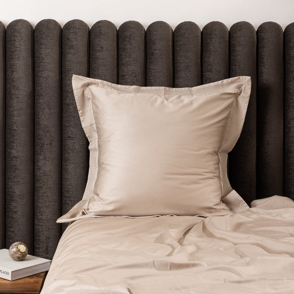 Tuxedo Euro Sham, Sand