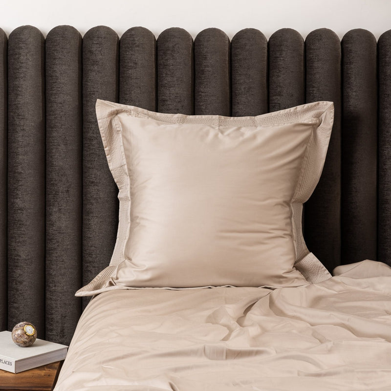 Tuxedo Euro Sham, Sand